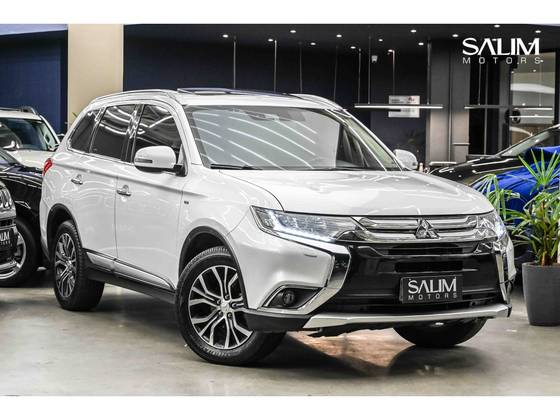 MITSUBISHI OUTLANDER 3.0 GT 4X4 V6 24V GASOLINA 4P AUTOMÁTICO